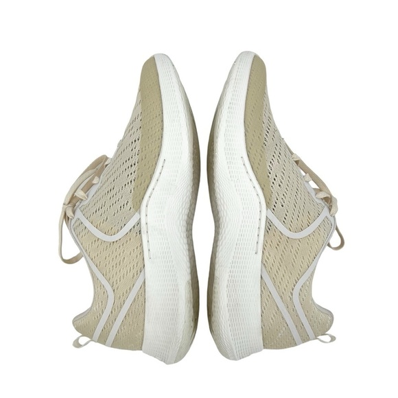 Dansko Sydney Sky Mesh Lace Up Walking Shoe in Ivory Size 38 US 7.5-8 - Picture 3 of 10